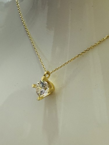 Złoty naszyjnik celebrytka z cyrkonią